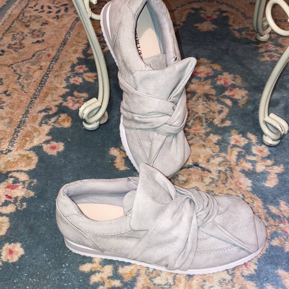 NWOT Just Fabulous dressy sneakers